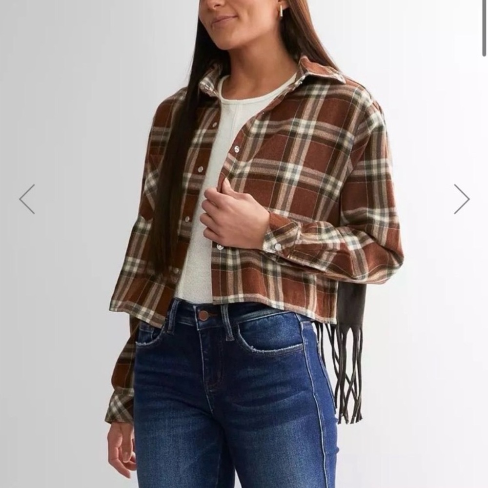 La La Land Creative Co Nashville Cropped Fringe Brown Flannel Pearl Buttons XS - Picture 10 of 13